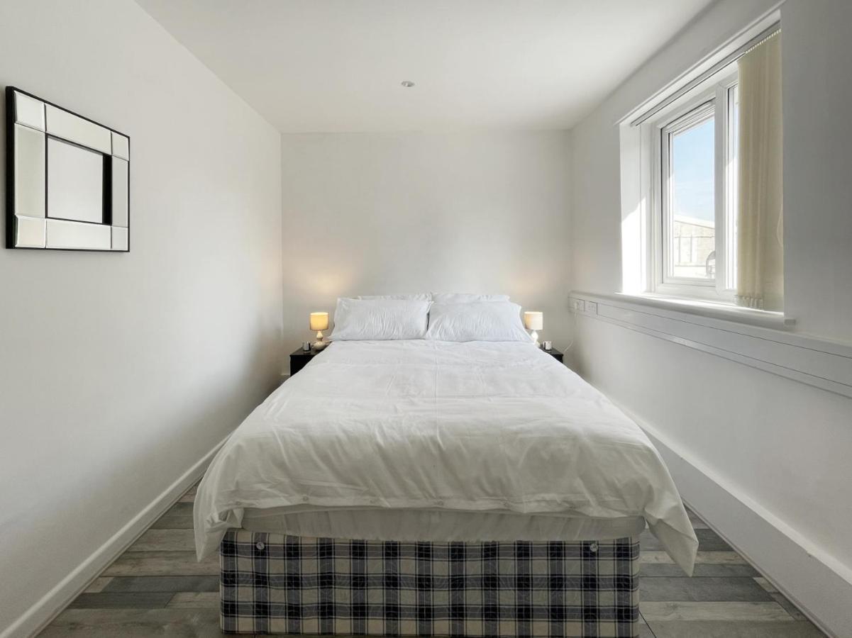 Bright, Warm & Cozy House In Harpurhey Leilighet Manchester Eksteriør bilde