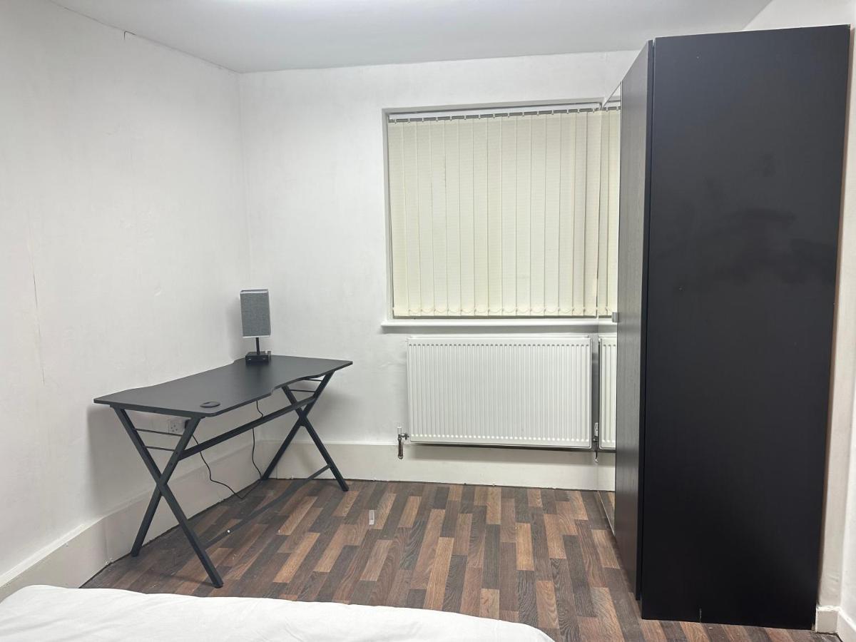 Bright, Warm & Cozy House In Harpurhey Leilighet Manchester Eksteriør bilde