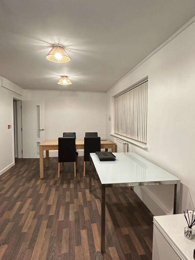 Bright, Warm & Cozy House In Harpurhey Leilighet Manchester Eksteriør bilde
