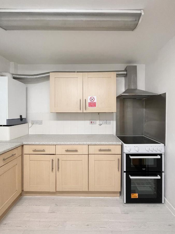 Bright, Warm & Cozy House In Harpurhey Leilighet Manchester Eksteriør bilde