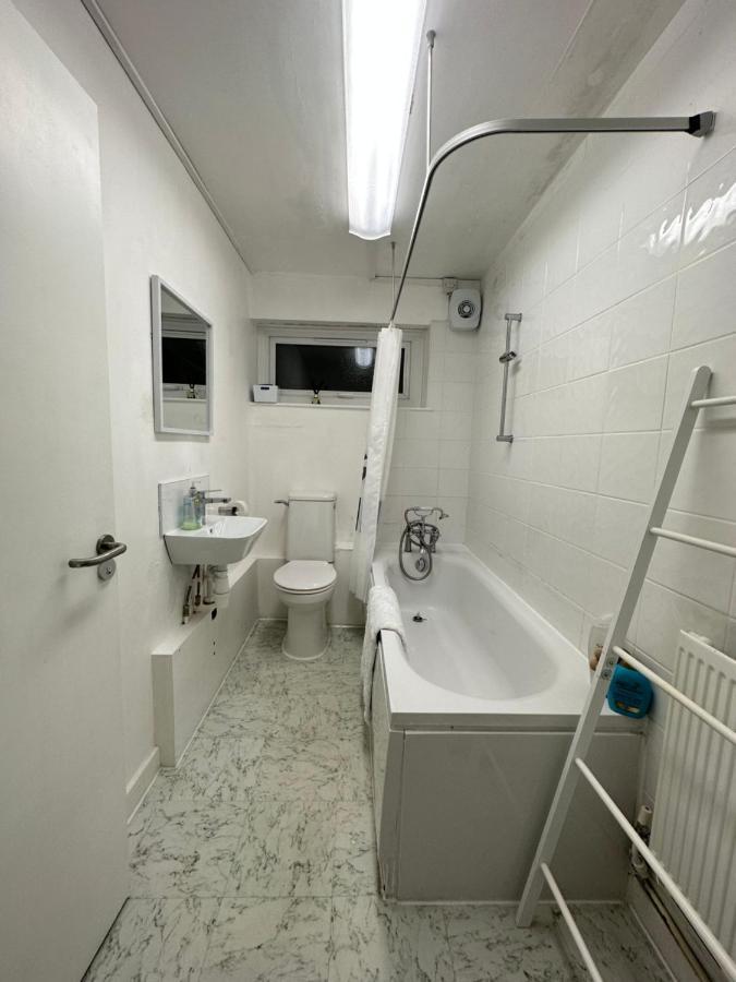 Bright, Warm & Cozy House In Harpurhey Leilighet Manchester Eksteriør bilde